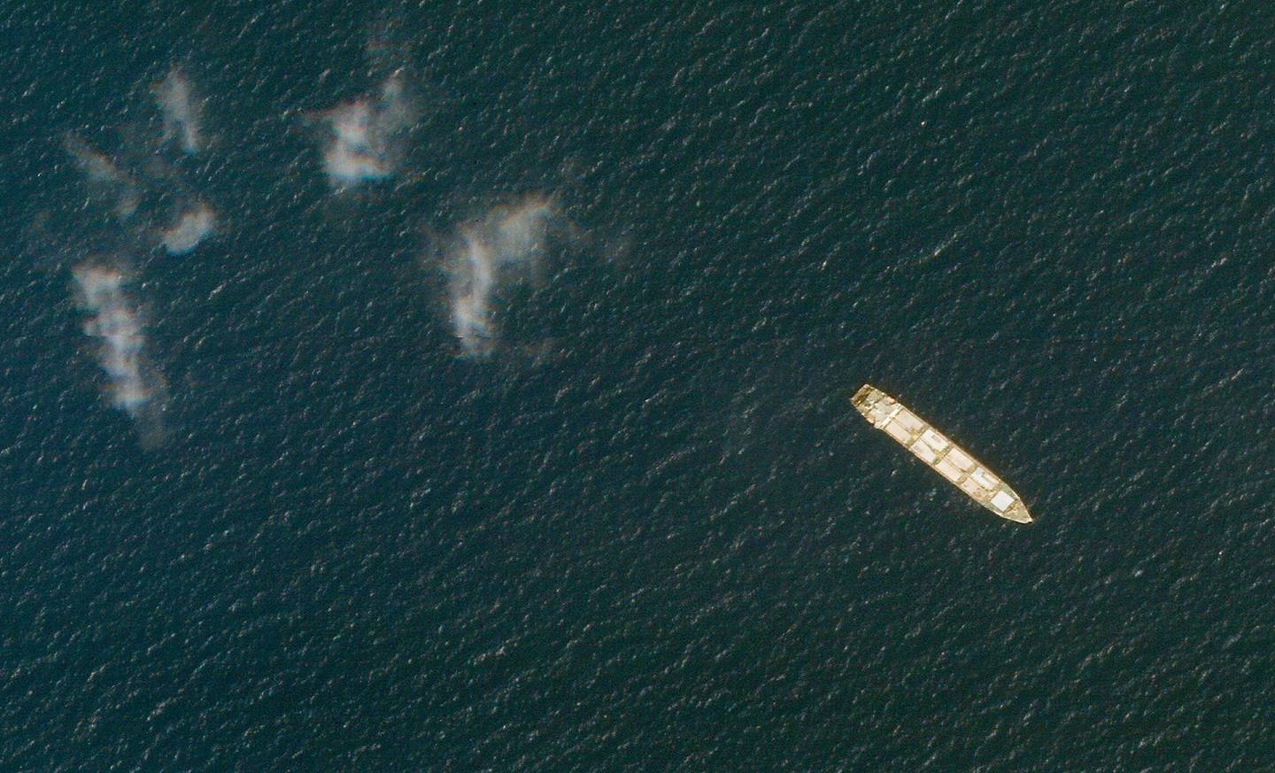 伊朗船只「萨维兹号」在红海遇袭。 图为2020年10月1日，卫星对「萨维兹号」进行拍摄。 （AP）
