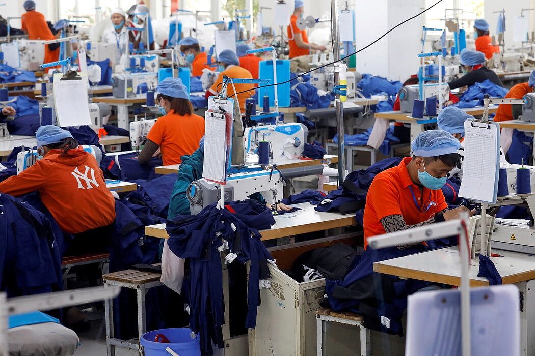 越南的一家服装厂。许多国际品牌正在将生产从中国转移到越南和其他国家。