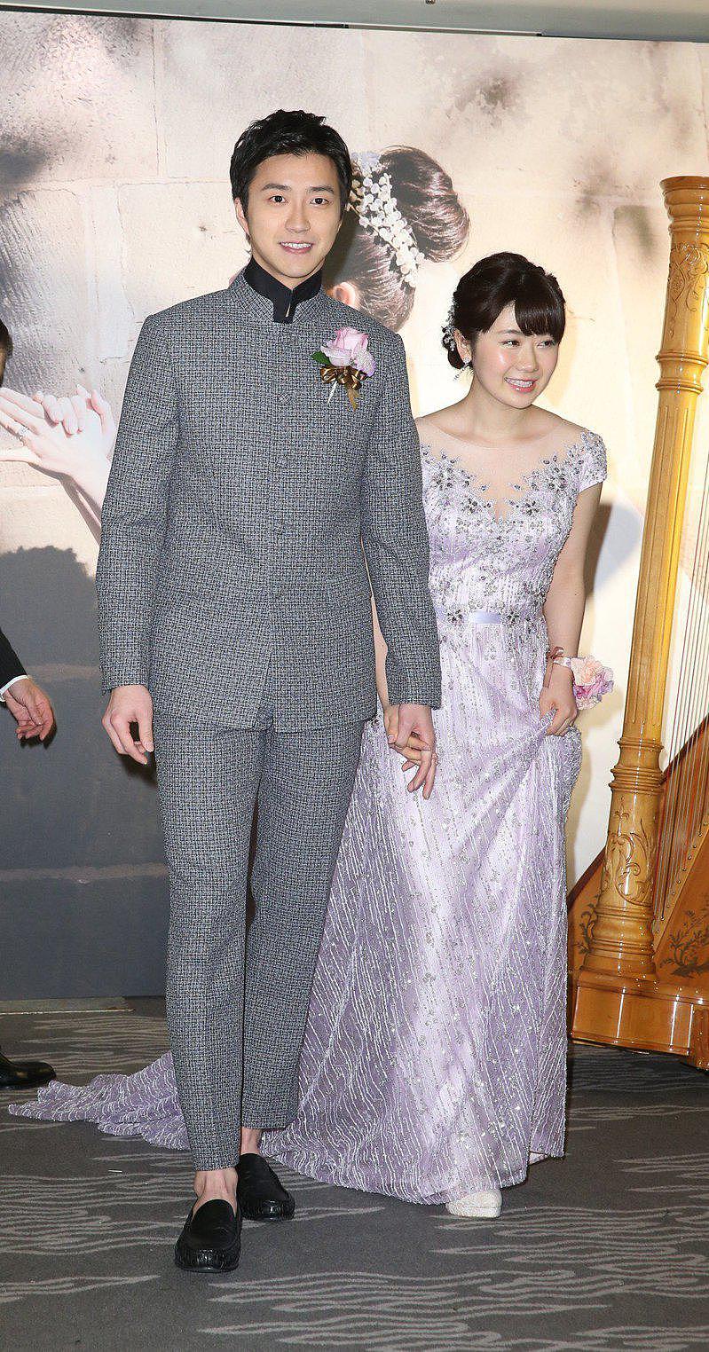 江宏杰（左）、福原爱惊传婚变。 （本报系资料照片）