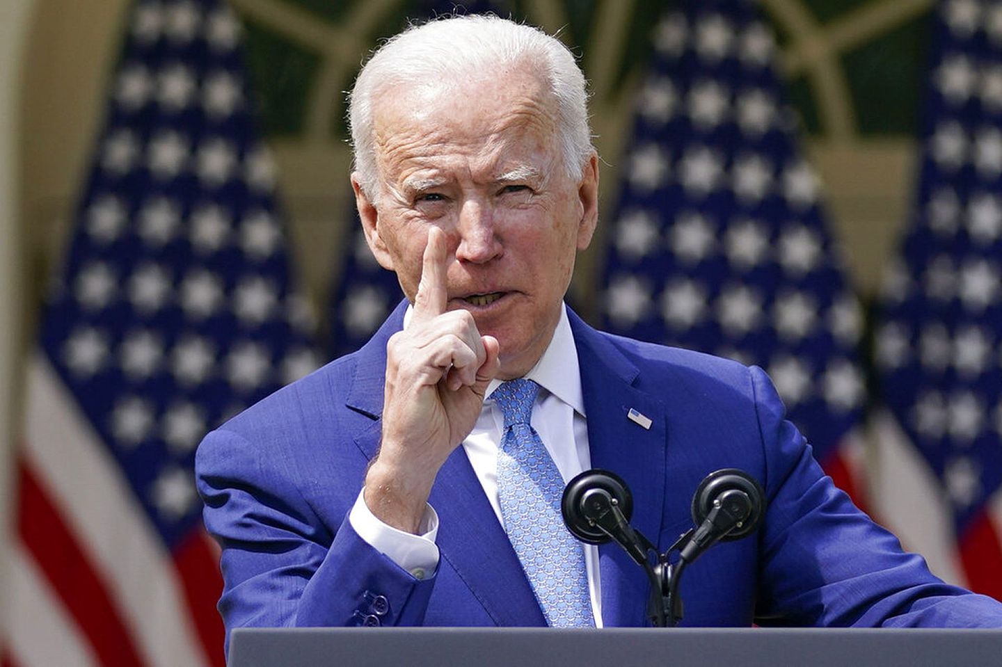 拜登（Joe Biden）上台后，美国对中国的施压并没有放松。图为4月8日，拜登在白宫发表讲话。（AP）