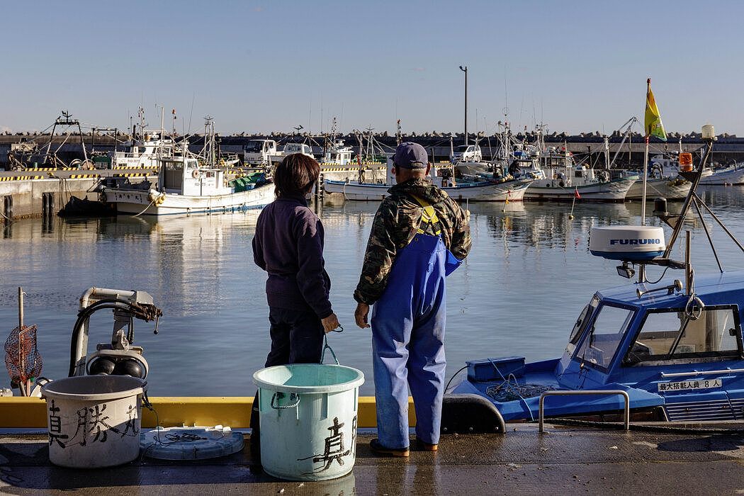 2019年，磐城的渔船。日本当局对来自该地区的海鲜进行例行检查。