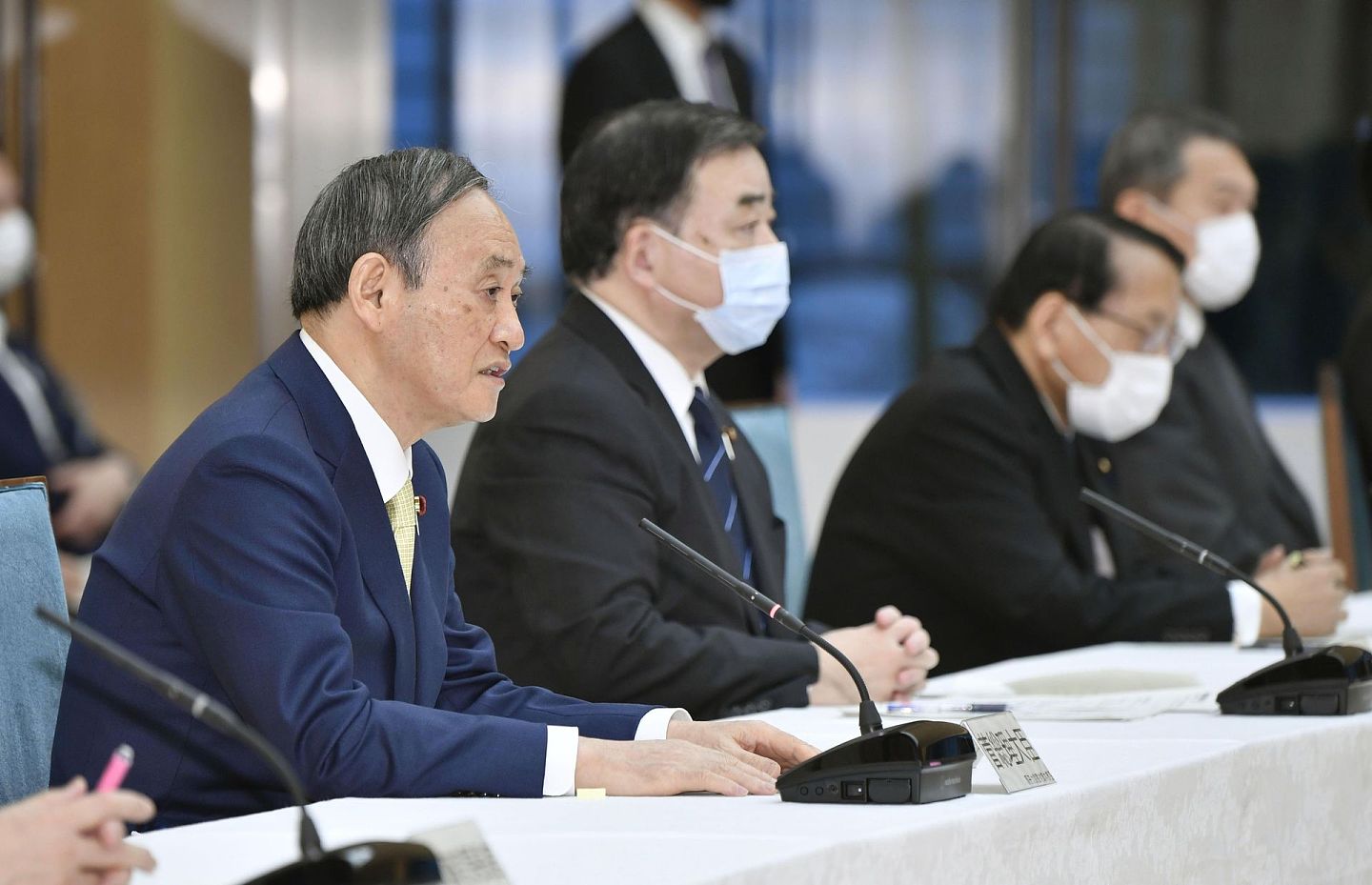 2021年4月13日， 日本政府召开内阁会议正式决定，福岛第一核电站核污水经过滤并稀释后将排入大海。（新华社）