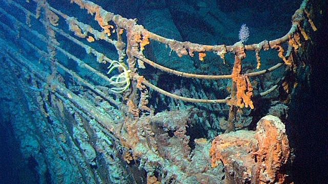 大西洋海床上的泰坦尼克号残骸