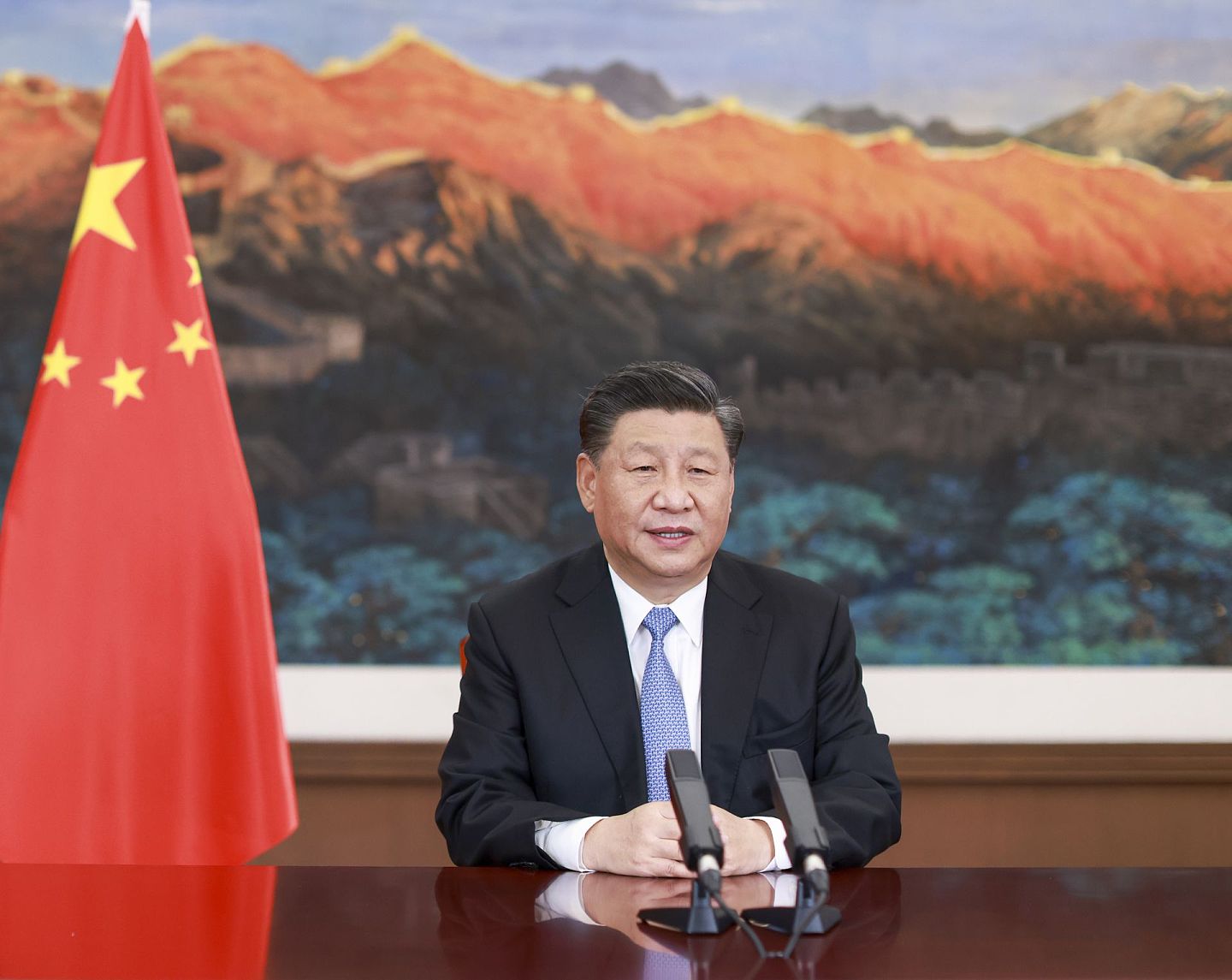 2020年12月12日，中国国家主席习近平讲话中提到，五年前各国领导人以最大的政治决心和智慧推动达成应对气候变化的《巴黎协定》。（新华社）