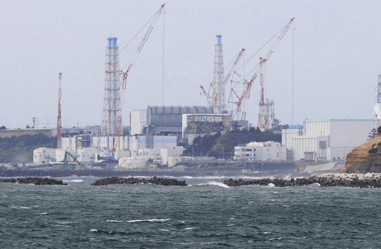 日本批准核废水入海：70%储水超过污染值上限，过滤后排放得花30年