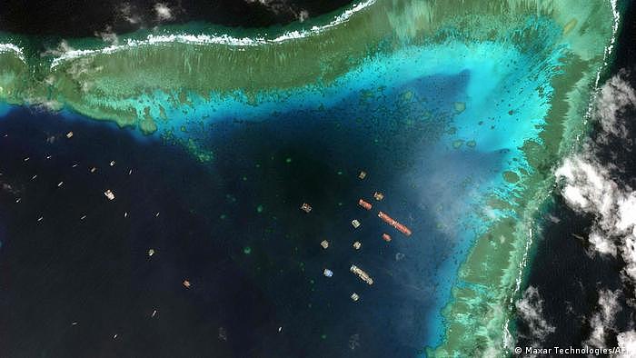 Satelliten-Bild Philippinen Chinesische Schiffe ankern bei Spratly Inseln