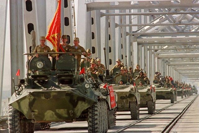 苏军撤出阿富汗，1988年