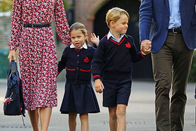 刚送走亲王，凯特王妃携乔治王子和夏洛特公主伦敦购物，放松心情（组图） - 1