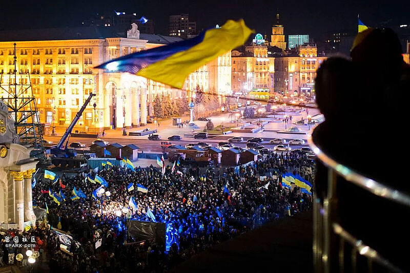 40个美女在阳台拍裸照，乌克兰怎么成了“欧洲子宫”？（组图） - 16