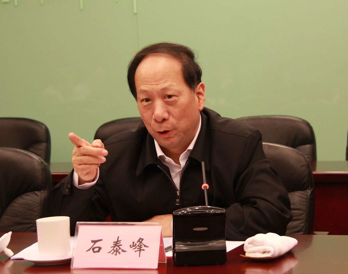 内蒙古党委书记石泰峰先后担任中国宁夏、内蒙古两个“少数民族自治区”的党委书记。（路透社）
