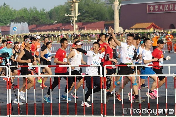 ▲▼2021年北京半程马拉松于4月24日举办，是新冠疫情后，北京今年首场万人大规模赛事。 （图／记者陈政录摄）