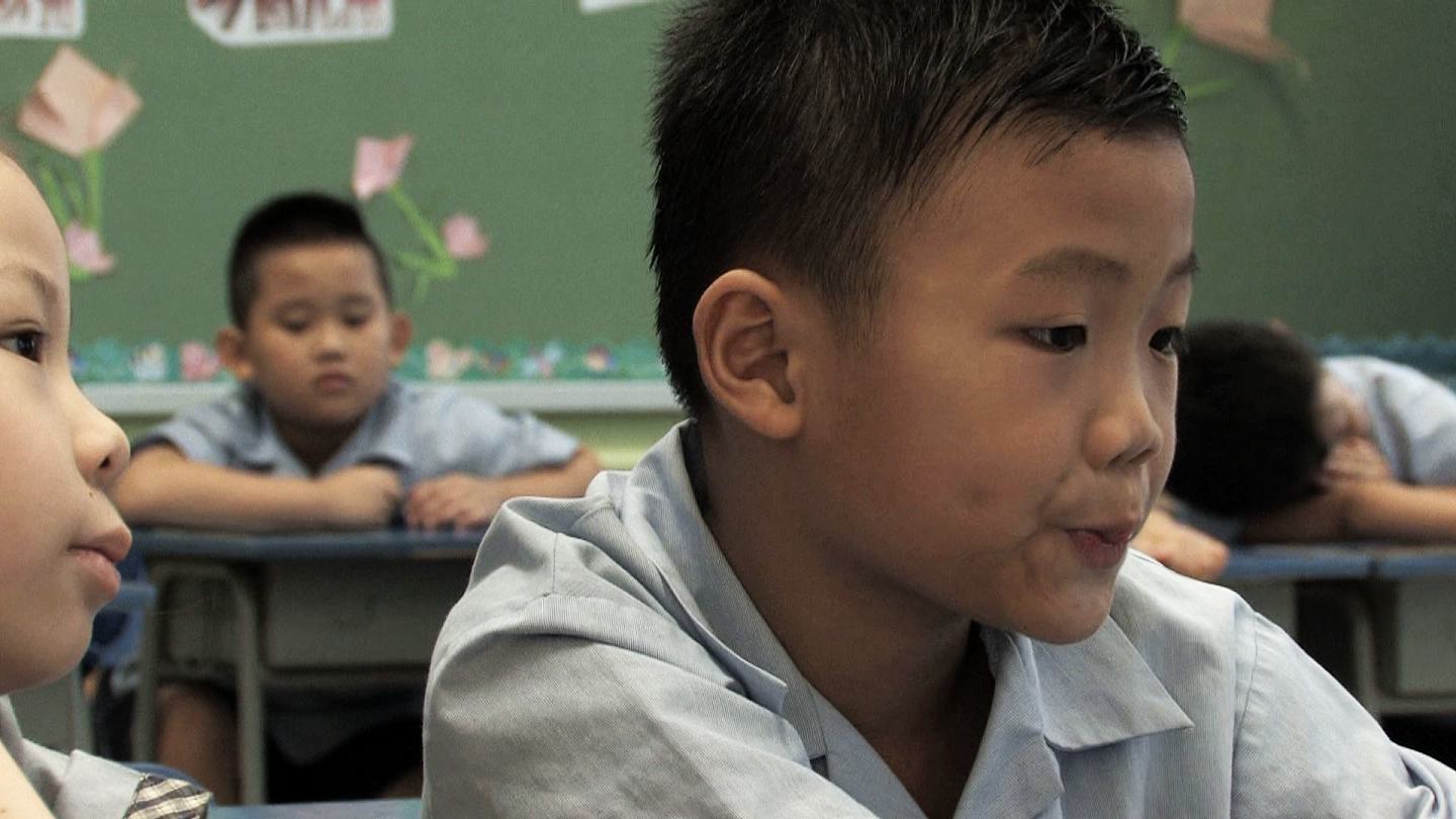 香港穷人怎么生活？小孩子懂事的让人心疼，让我自愧不如的纪录片