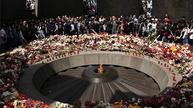 4月24日，一场纪念大屠杀发生106周年的仪式在亚美尼亚首都埃里温举行。