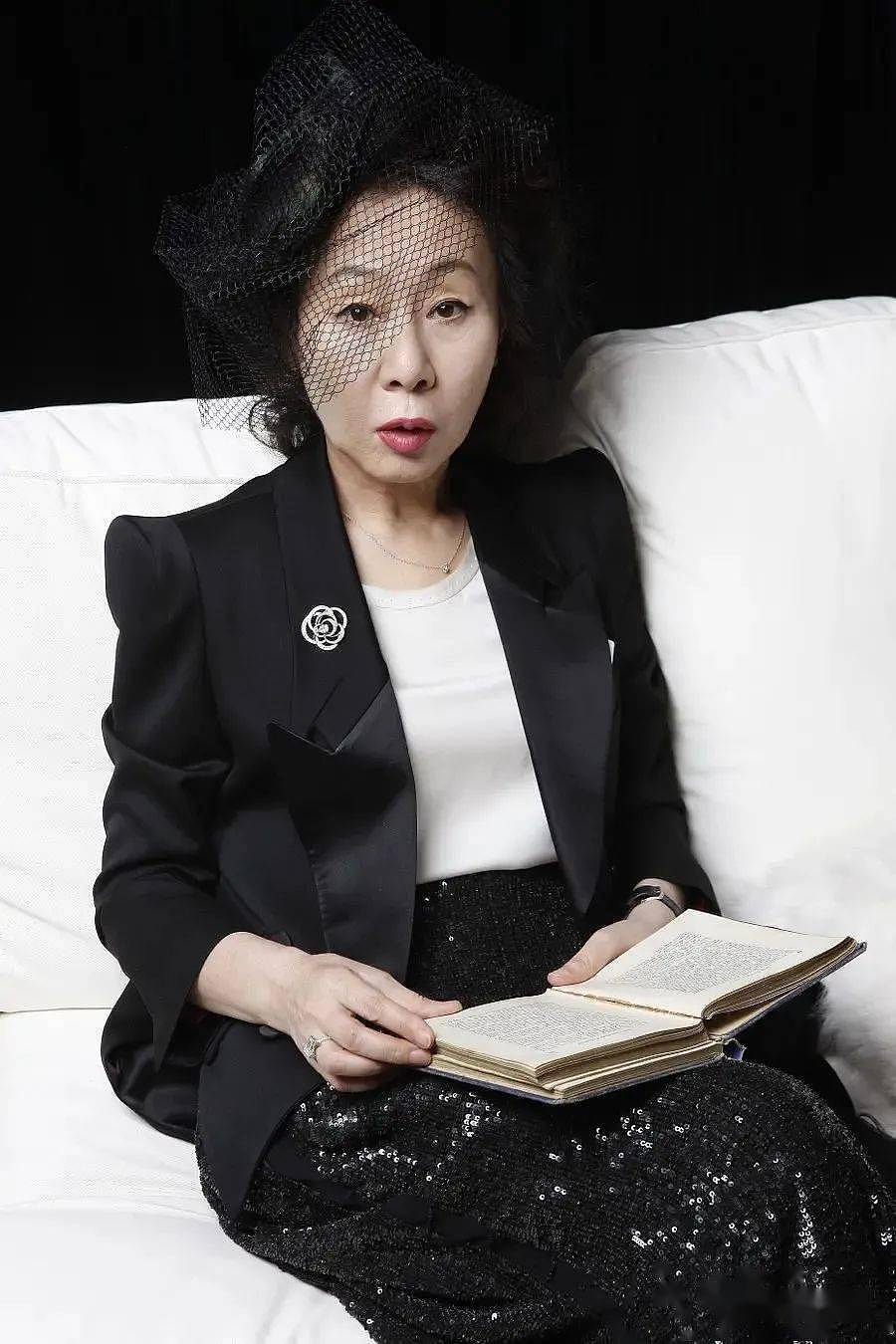 整个韩国为她打call，连前夫都说后悔出轨离婚，她逆风翻盘活成了人间清醒（组图） - 34