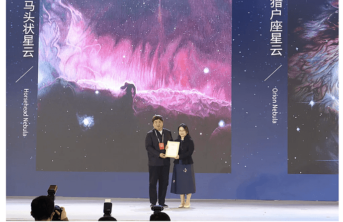 华春莹点赞，单霁翔颁奖，这个拒绝NASA的中国女人凭啥这么“狂”？（组图） - 2