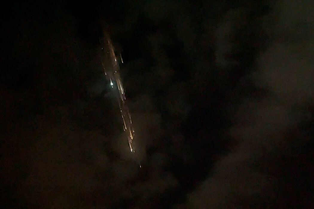 上个月，在华盛顿州温哥华市看到的SpaceX猎鹰9号火箭残骸。
