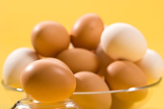 “毒鸡蛋”被媒体曝光！多批鸡蛋检出禁用药物，许多人却仍在买，关系到华人（组图） - 1