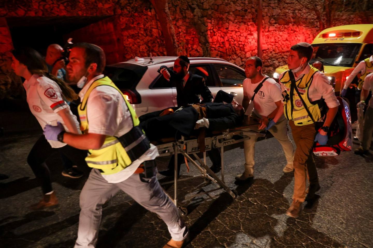 以色列犹太教堂看台坍塌，至少2死逾160人受伤（图） - 2