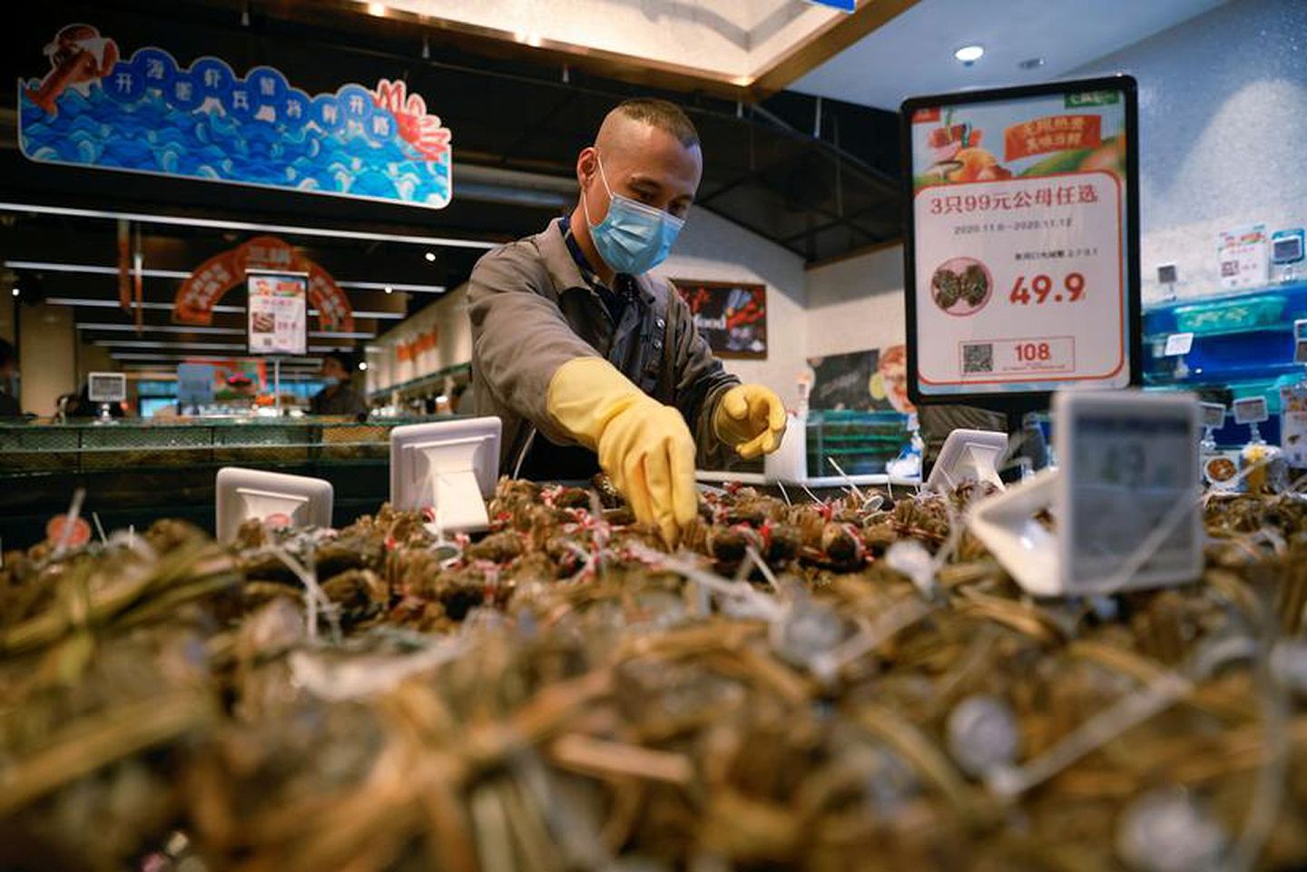 虽然中国对新冠肺炎疫情控制得力，但跟多行业仍然受到了影响。（Reuters）