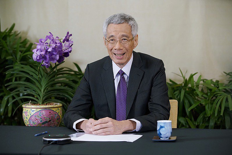 新加坡总理李显龙出席美国商会主办的首届全球经济复苏论坛上接受采访表示，忧心美中关系续崩溃下去，他还说，「如果美中两国发生军事冲突，一切都完了。」中央社