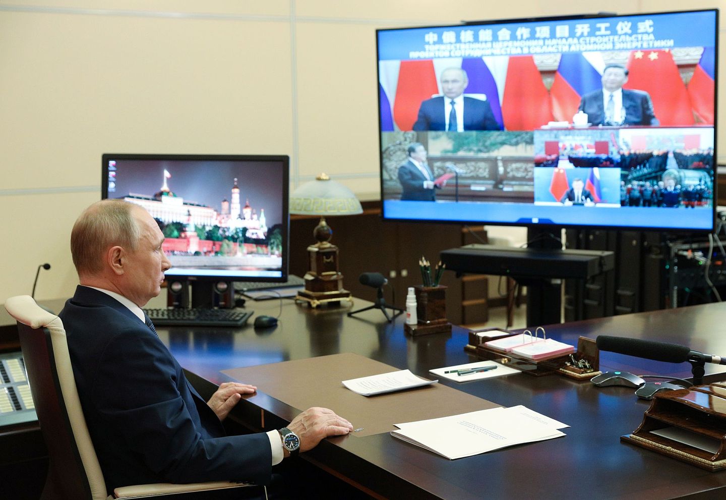 5月19日，普京同习近平视频连线，见证两国核能项目开工仪式。（Reuters）