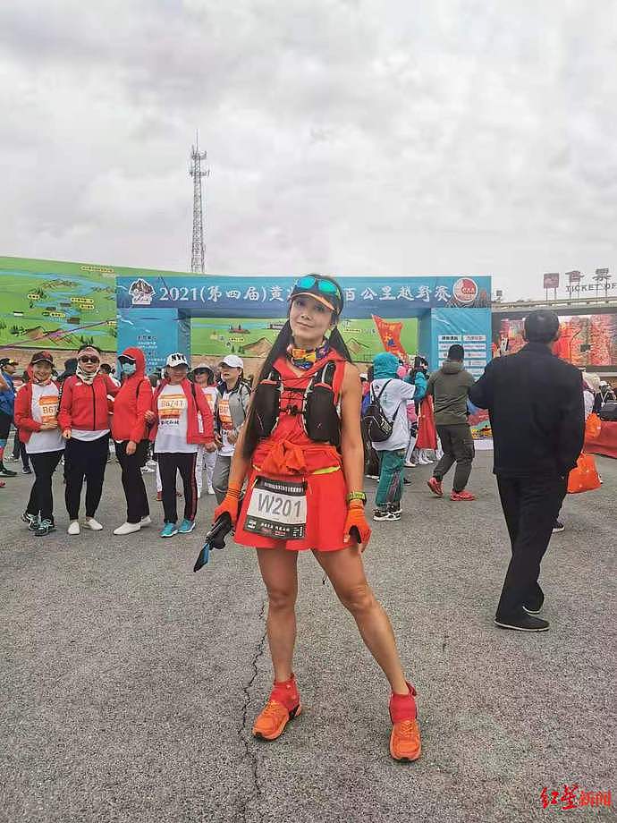 亲历甘肃马拉松的成都女跑者：“逢雨必退”的自己，活着回来就是庆幸（组图） - 4