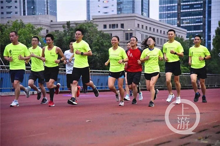 痛心！甘肃山地马拉松赛一女性遇难者来自重庆，年仅25岁刚领了结婚证