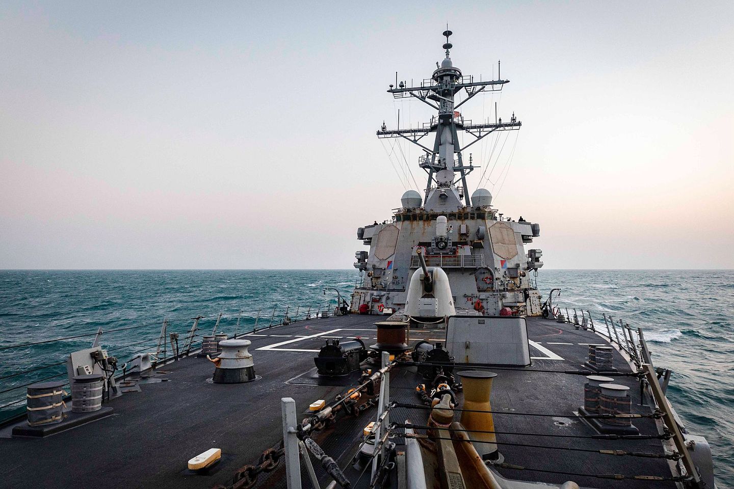 2021年2月初，美军舰艇在台海、南海活动频繁。（第七舰队官网）