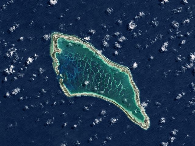 坎顿（Kanton）岛位于夏威夷西南方约3000公里处。