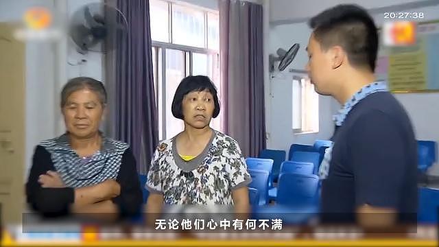 87岁中国老母改嫁，子女嫌丢人将其扫地出门！结婚老头只为财？（组图） - 29