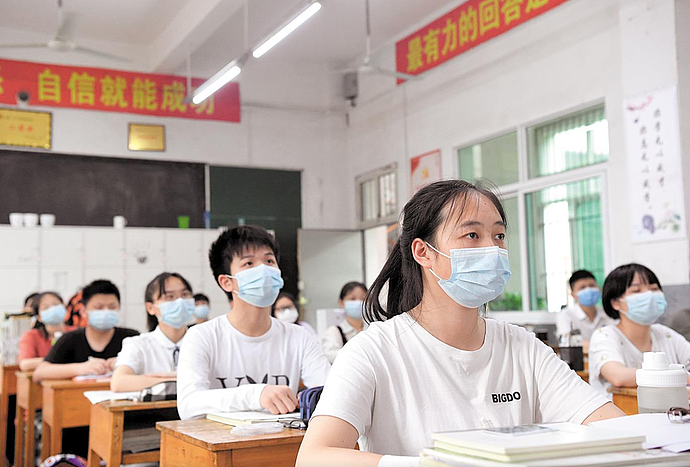 国内疫情再次“反扑”！广东2名学生感染，更可怕的是“新冠并发症”（组图） - 12