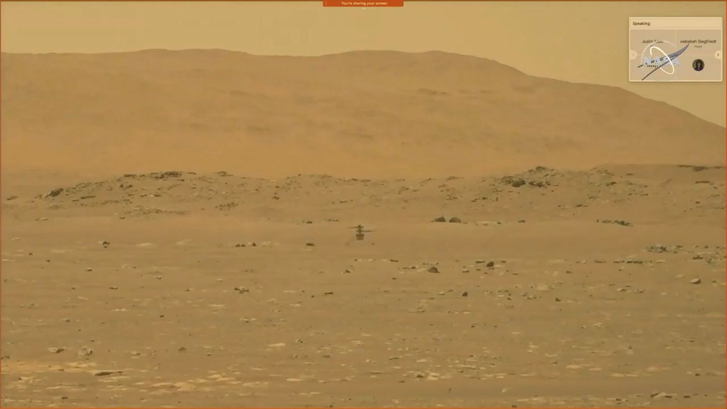“机智”号飞到火星空中。（Reuters）