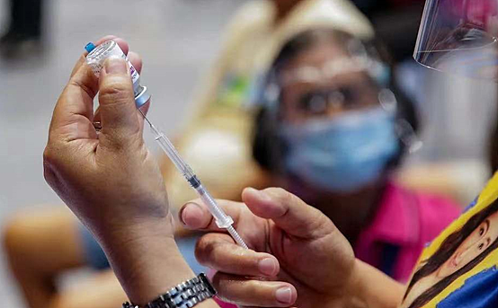菲律宾新冠疫苗接种缓慢，多地为鼓励疫苗接种出奇招：送车送房！（视频/组图） - 2