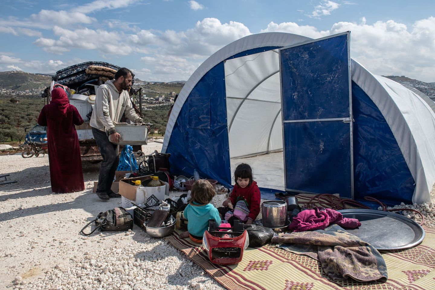 伊德利卜省大量民众住在临时安置的帐篷内。（Getty）