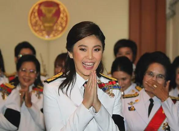 前泰国美女总理英拉：被迫逃亡，今成中国企业董事长，风光依旧！（组图） - 1