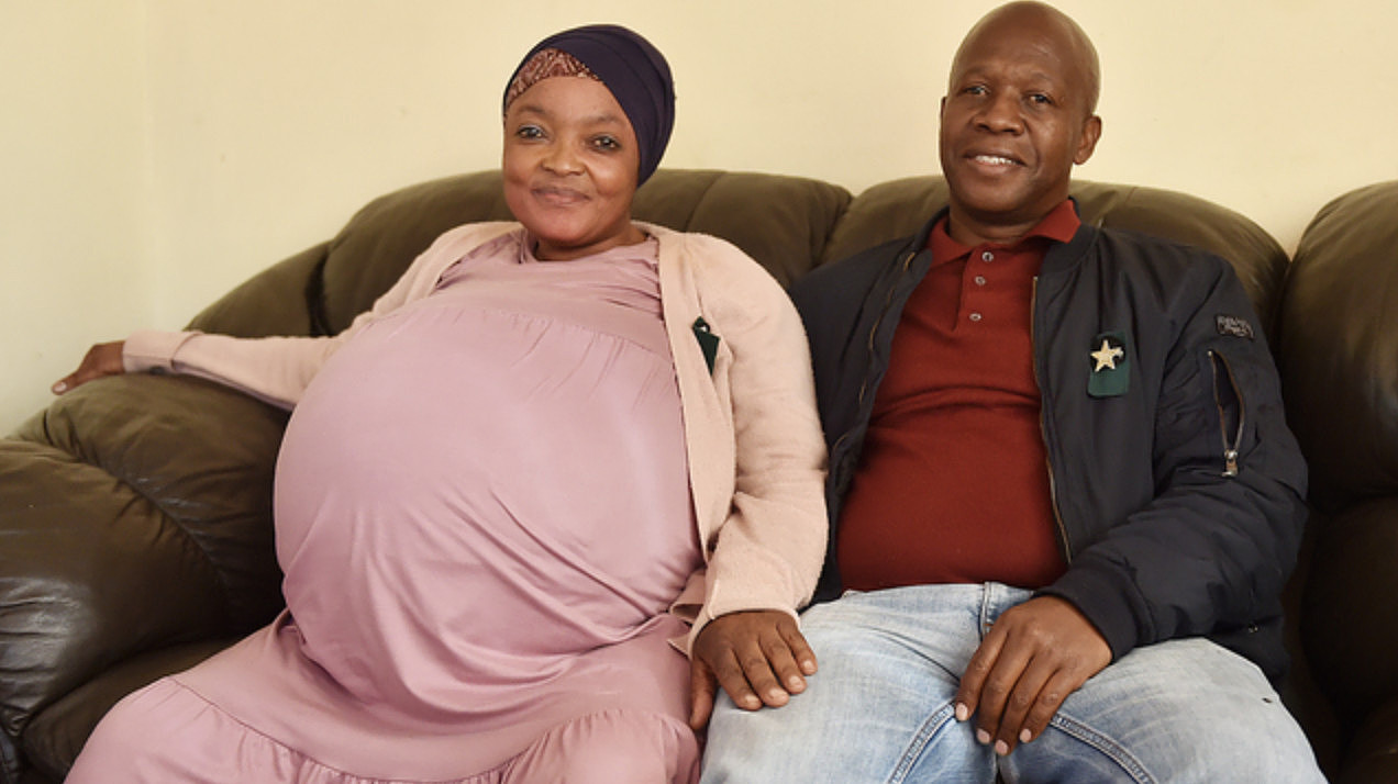 ▲▼破人类纪录！ 南非37岁妇一口气产下10胞胎。 （图／翻摄自推特「@SAfmRadio」）