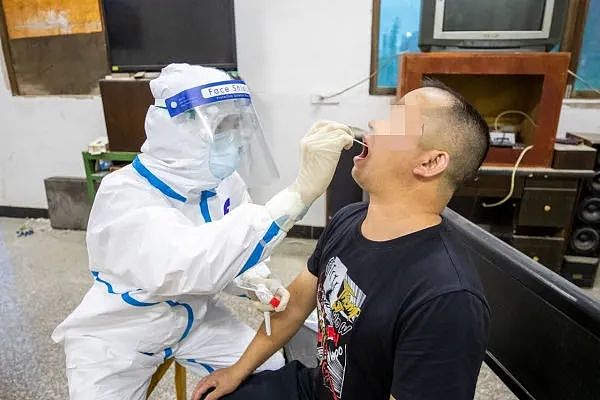 全员核酸检测！浙江一地启动全面管控！网友：这些画面看哭了