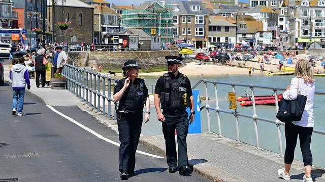 英国当局派驻约6500名警员负责峰会的保安工作。