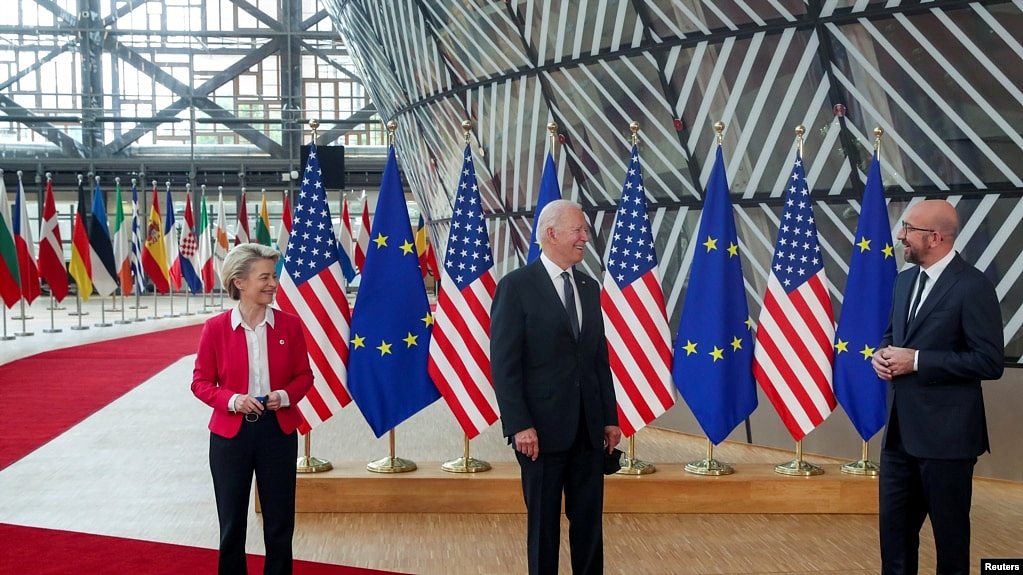 美国与欧盟领导人2021年6月15日在布鲁塞尔举行峰会（路透社）