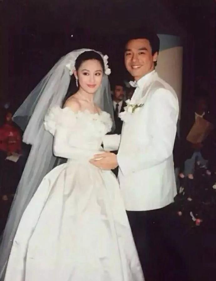 搞垮两个亿万富翁，嫁给天王却婚内出轨，遭全香港女人痛骂！如今58岁的她怎么样了？（视频/组图） - 8