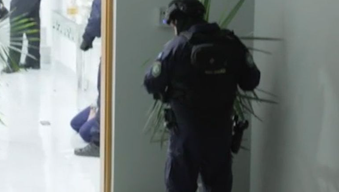 警方在悉尼展开反恐突袭行动，24岁男子涉加入IS被捕，曾搜集炸弹制作方法（组图） - 4