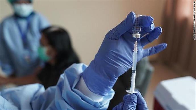印尼数百名医护人员感染新冠病毒，均已接种疫苗（组图） - 1