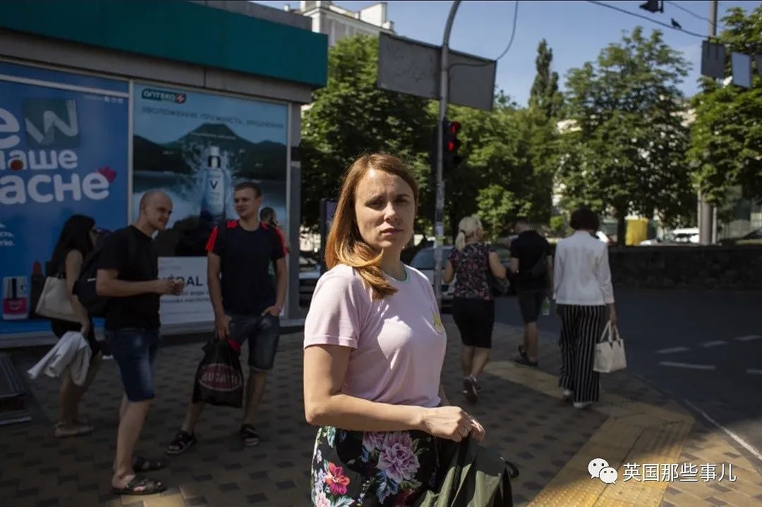 英国夫妇找代孕，亲眼目睹乌克兰代孕工厂环境堪比“牛圈”
