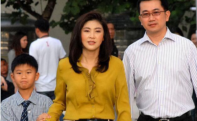 泰国前女总理英拉17岁儿子罕见露脸，大长腿高颜值，笑容阳光贵气（组图） - 3