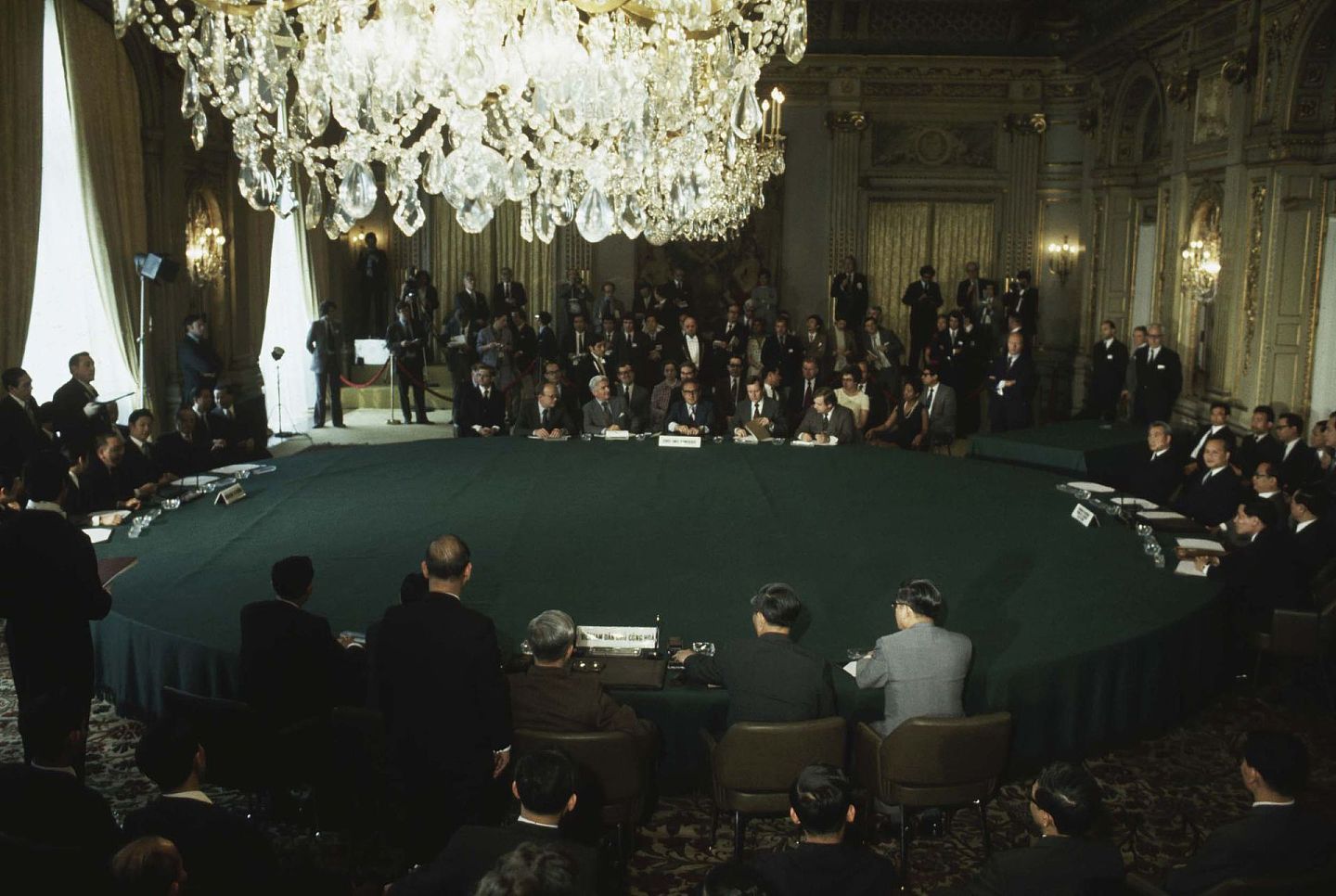 基辛格因为“调停”越战，与越共高阶领导人黎德寿一同获得1973年诺贝尔和平奖。（VCG）