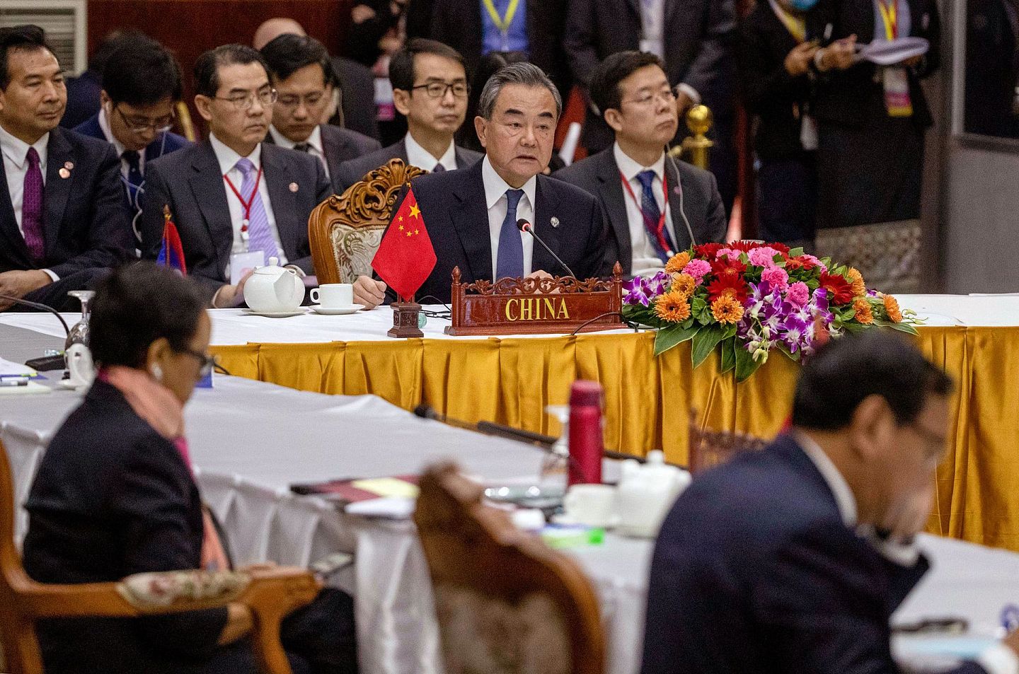 2020年2月20日，中国外交部长王毅出席在老挝万象举行的中国-东盟新型冠状病毒肺炎特别外长会议。(美联社）