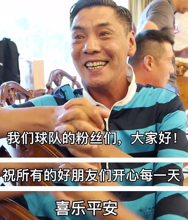 54岁歌手屠洪刚罕露面，皱纹横生头发渐白显老态，鼻子伤痕惹人疑（组图） - 2