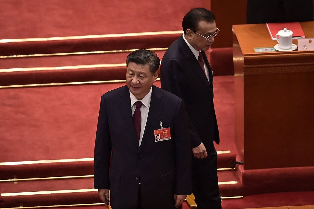 中国领导人习近平和总理李克强今年3月在北京人民大会堂。习近平已在今年6月对美国从阿富汗撤军表示了安全担忧。