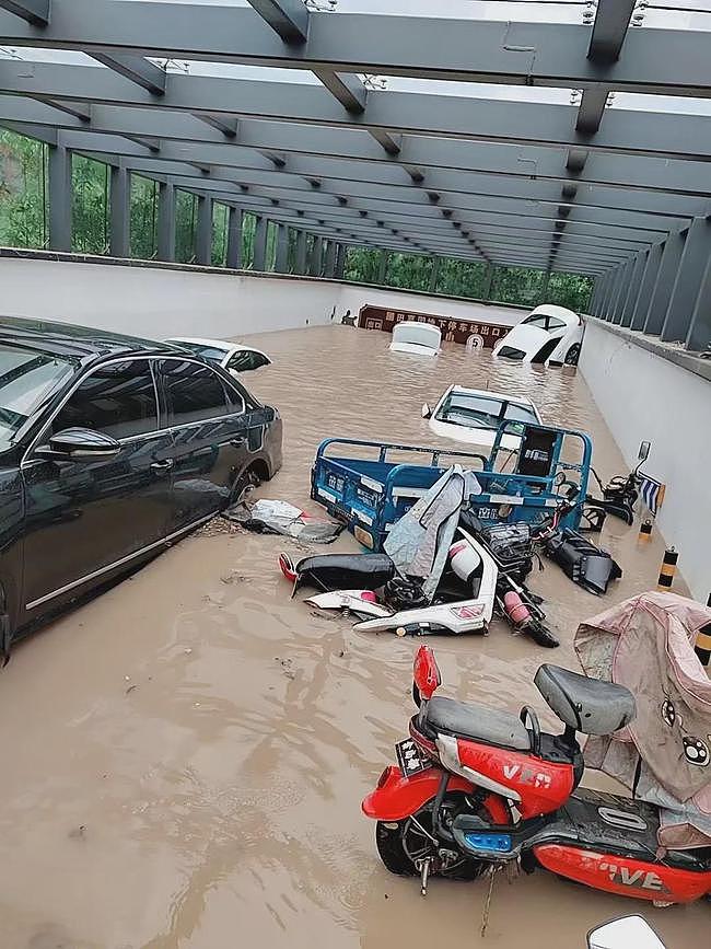 郑州特大暴雨过后损失惨重，保险能否埋单？（图） - 1