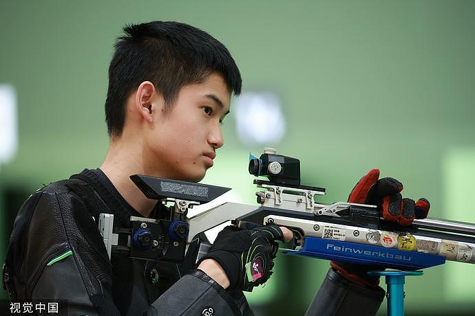 男子10米气步枪16岁盛李豪夺银牌 杨皓然获铜牌（组图） - 1